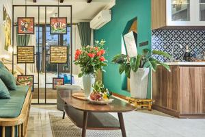 ZeitHome 304 Old Quarter Luxury Apartment