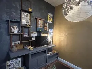 LA MARIEFACTURE - Comme une Lettre à la Poste - 比歇姆