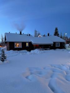 Yllästölli 2 A, Äkäslompolo