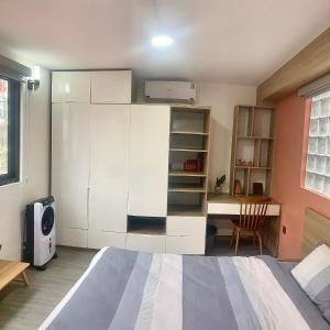 Natural Light STU 402 Near Uncle Hos Mausoleum