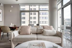 Bethesda 2br w wd gym pool nr dining WDC-660