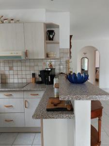 Maisons de vacances Sainte Marie la mer : Villa independante, plage a pied a 250 m : photos des chambres