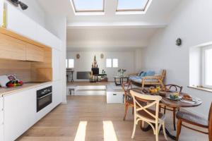 Captains Cabin Spectacular View on Old Port *Aircon