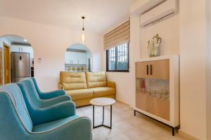 Holiday Beach El Faro