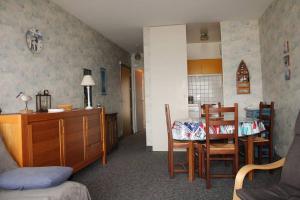 Appartements 450 - A ERQUY, en bordure de la tres belle plage de CAROUAL : photos des chambres