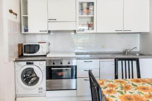 M355 - Marcelli, bilocale con giardino e parcheggio