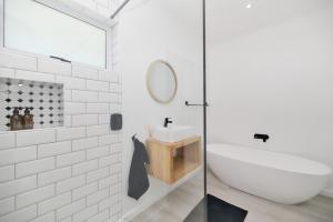 32 Blouvin Street