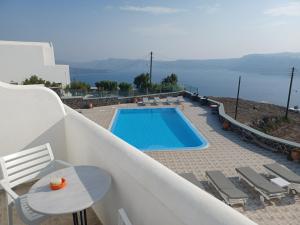 Apartment - Split Level with Caldera View room in Sigal Villa