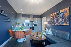 Elliot Oliver - Loft Style 2 Bedroom Apartment With Parking In The Docks - Gloucester