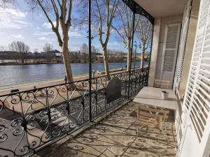 Appart Gîte Les Oiseaux- face Loire Quai du Châtelet