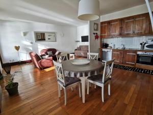 Appart Gîte Les Oiseaux- face Loire Quai du Châtelet