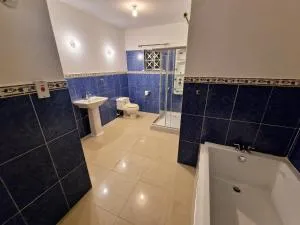 Spanish Palm Villa - Mendes