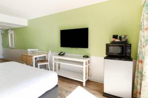 Superb 3rd Floor Oceanfront King Room