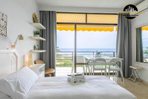 Apartamento Castillo Santa Clara 1º Linea El Trasval