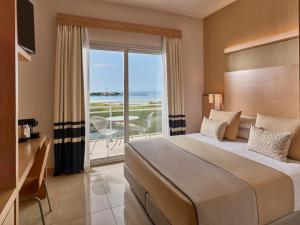 Superior Triple Room with Sea View