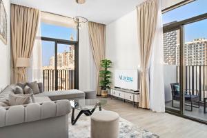 ALiving Stylish 1BR Apartment I Fully Furnished with Balcony I Belgravia Square, JVC
