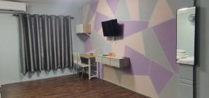 Tazrah roomstay (1 queen or 2 twin super single room)
