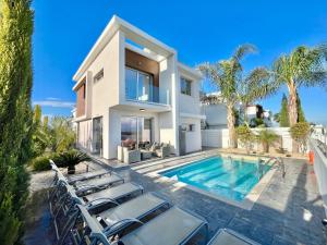 Alasia Villa ll Kapparis - 4hvězdičkové hotely ve městě Paralimni