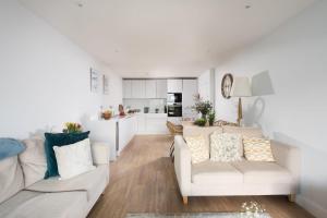 Oceans Eleven - Sea view - Secure parking - Footsteps from beach