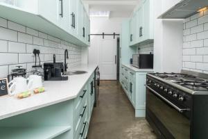 Contemporary Two Bedroom House in Greenpoint