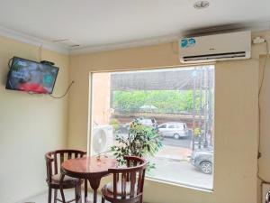 Metro Hotel Bekasi powered by Cocotel