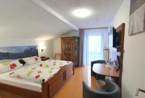 Double Room room in Hotel Garni Haus Alpine