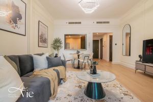 Chic 1 Bed in Marina Newly Furnished,Modern Luxury