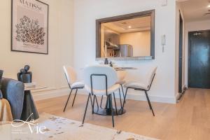 Chic 1 Bed in Marina Newly Furnished,Modern Luxury