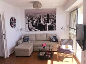 Deluxe penthouse with sea views near Puerto Marina