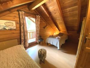 Chalets LE SKIEUR Chalet en bois : photos des chambres