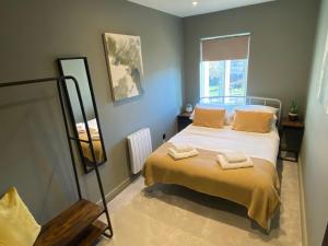 Luxury 2 Bedroom Apartment w Free Parking