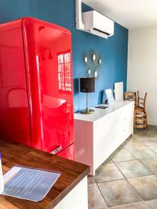 Villa des Suisses with Jacuzzi & View of Lake des Settons