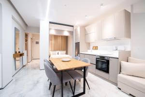 F & B Collection - City Center Hidden Gem