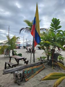El Almendrón Beach Hostel