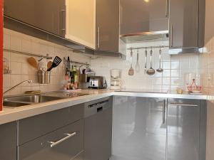 Appartements 470 - Appartement acces direct a la tres belle plage de CAROUAL 2km de sable fin : Appartement 1 Chambre