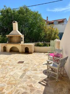 CENTRAL APARTMENT PORTOHELI 1