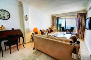 Luxury Suite Penthouse 4 bedrooms facing the sea