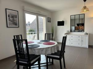 Appartements 517 - Appartement T2, en plein coeur d'Erquy : photos des chambres