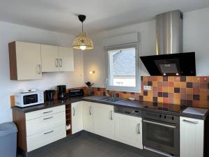 517 - Appartement T2, en plein cœur dErquy