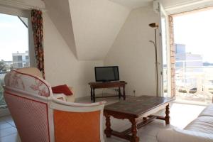 Appartements 521 - Bel appartement avec balcon vue mer a Erquy en bordure de la plage du centre et a 300m des commerces : photos des chambres