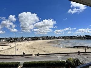 538 - Charmant appartement T4 avec vue mer - Ubytování bez kategorie ve městě Erquy