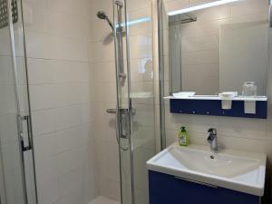 Appartements 541 - Studio en rez-de-jardin a quelques pas de la plage : photos des chambres