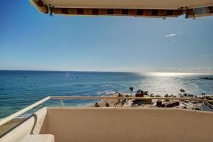 Benalbeach Apartment with Magnificent Sea View
