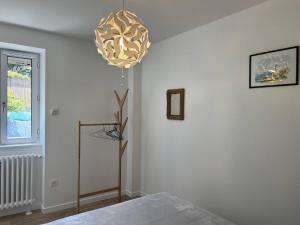 Villas 650 - Belle Maison en pierre avec jardin en plein centre d'Erquy : photos des chambres