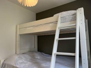 Villas 650 - Belle Maison en pierre avec jardin en plein centre d'Erquy : photos des chambres