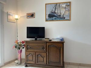 Appartements 652 - Appartement avec terrasse a Erquy Centre, dans une residence recente a 100m de la plage : photos des chambres