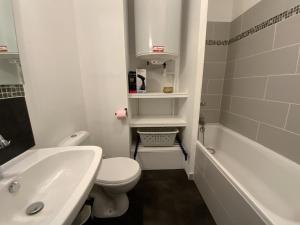 Appartements 653 - Appartement a Erquy, a 100m de la plage et des commerces : photos des chambres