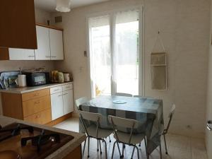 654 - Charmante maison à Erquy, à environ 1km200 du centre des commerces et des plages