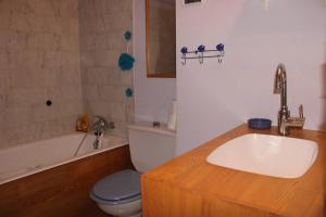 Appartements 655 - Appartement a Erquy, en centre bourg a 300m de la plage du centre : photos des chambres