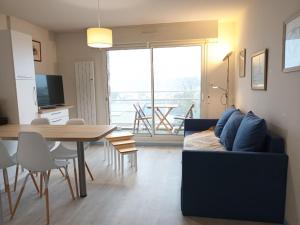 Appartements 664 - Bel appartement a Erquy, a 400m de la plage du centre offrant une vue en hauteur du Port : photos des chambres